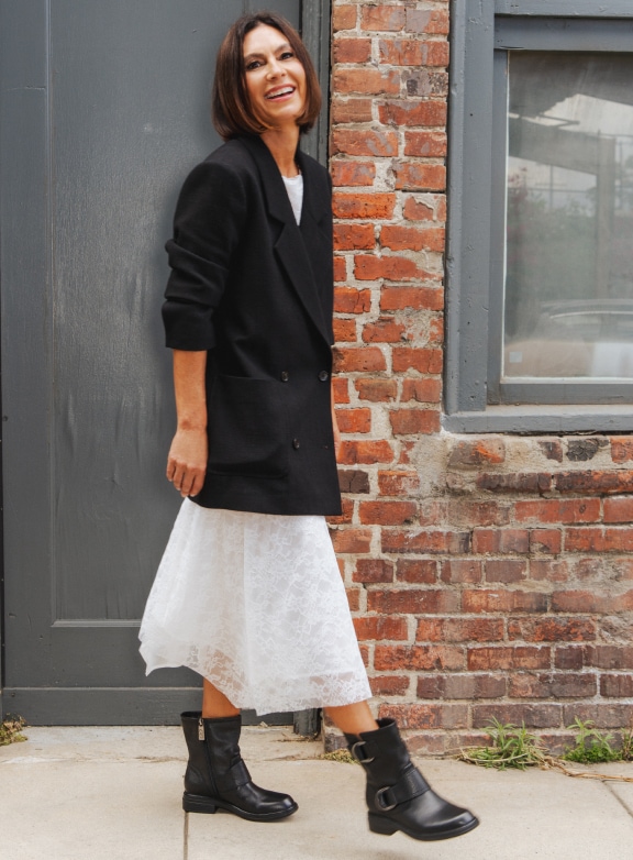 Nicole Chavez wearing the Naturalizer Optimus moto boot