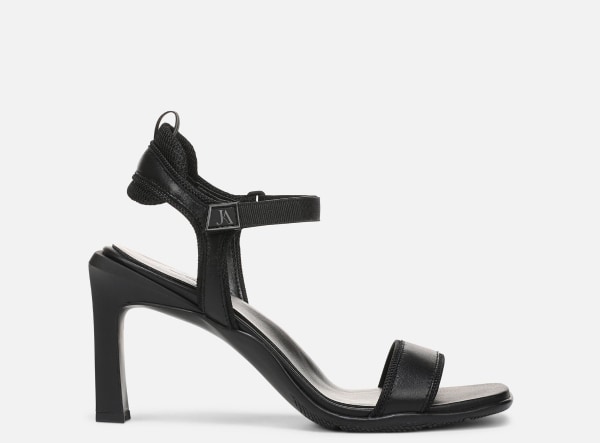 June Ambrose x Naturalizer Nova Shaft in black