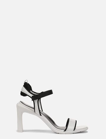 Naturalizer Nova Sandal