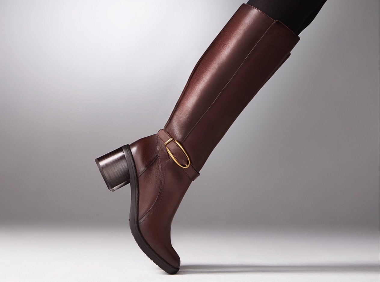 Naturalizer deals flat boots