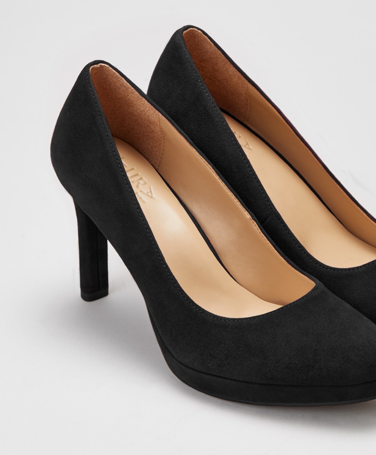 Naturalizer Teresa Pump.