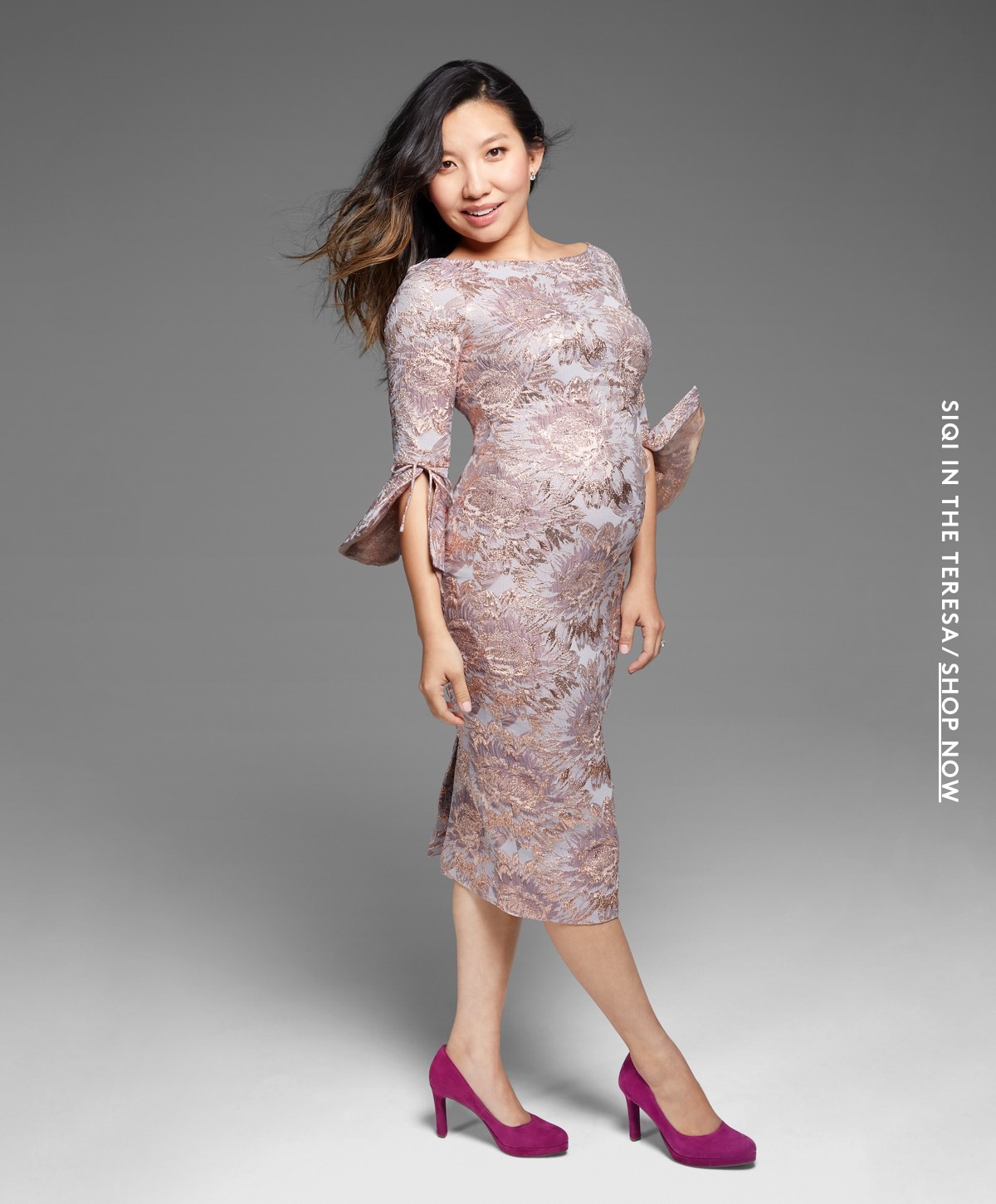 Siqi in Naturalizer Hibiscus Teresa Pump.