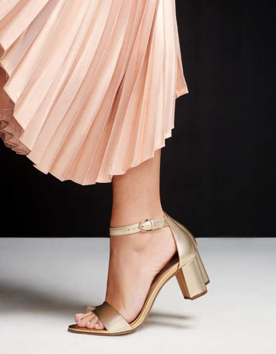 vera dress sandal in dark gold leather