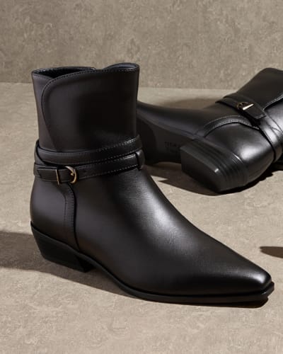 Low heel boots
