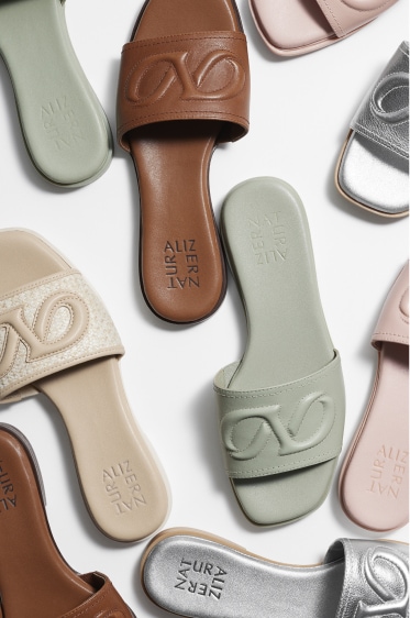 resort sandals