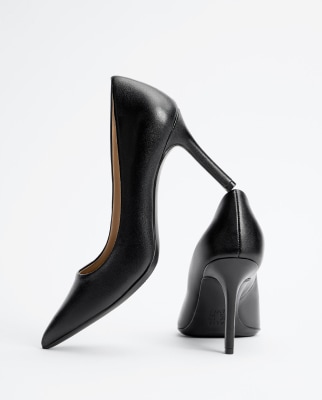 the Anna in black