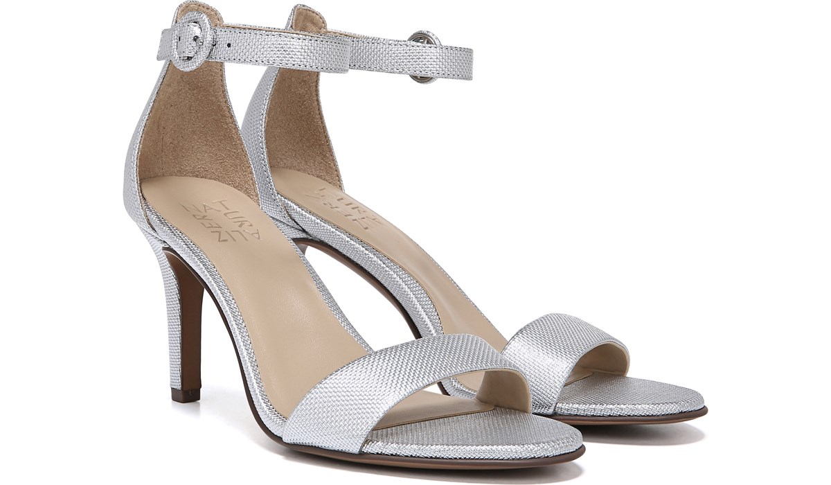 naturalizer silver heels