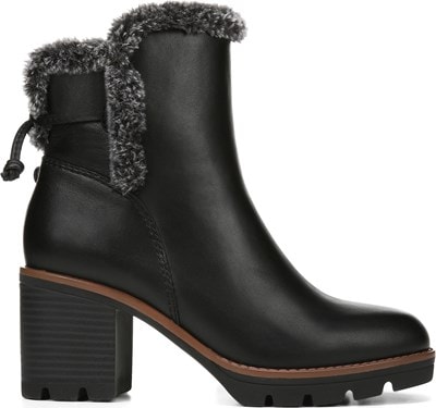 naturalizer waterproof boots