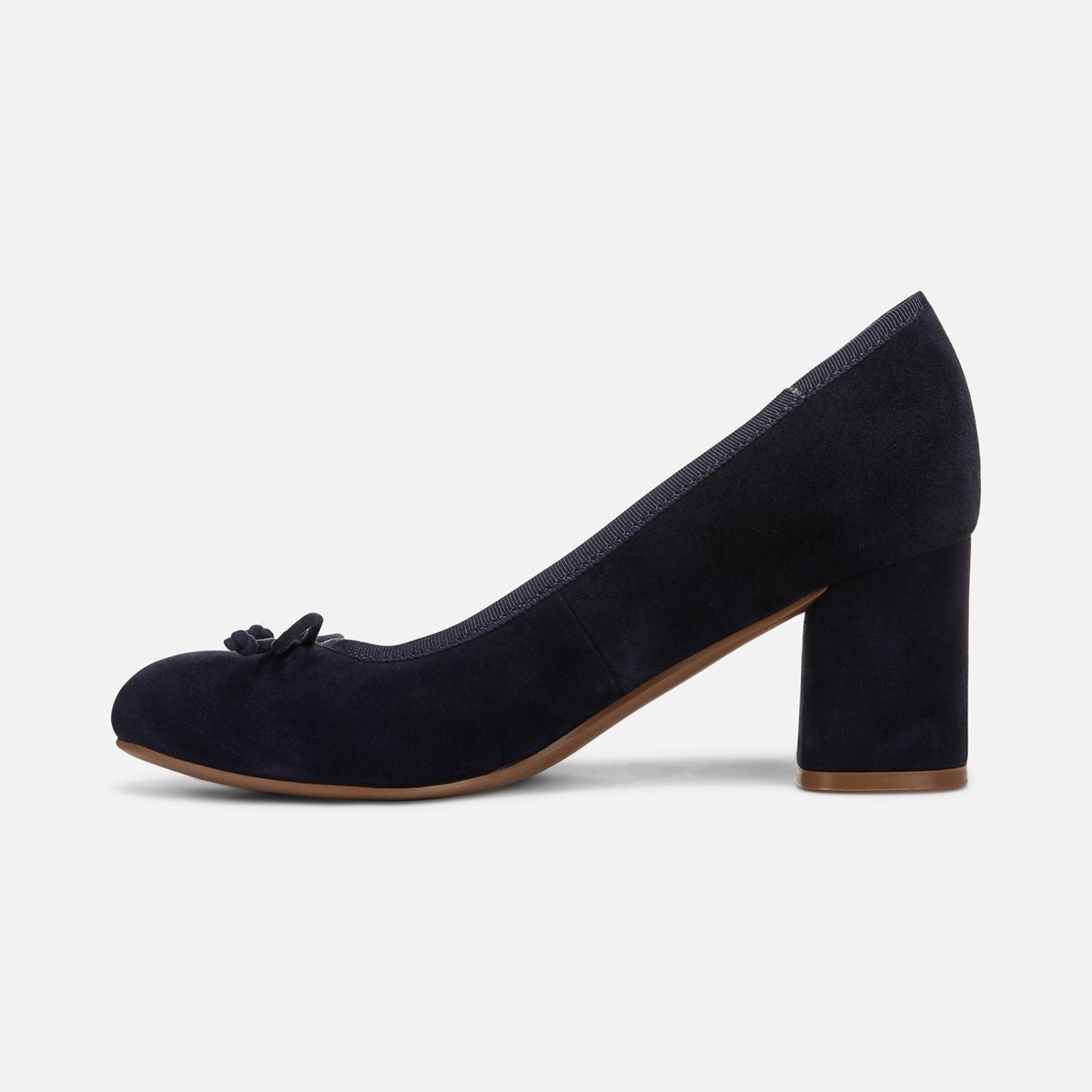 Amazon.com | Naturalizer Women's Wave Ankle Strap Closed Toe Heeled Dress  Shoe | Pumps