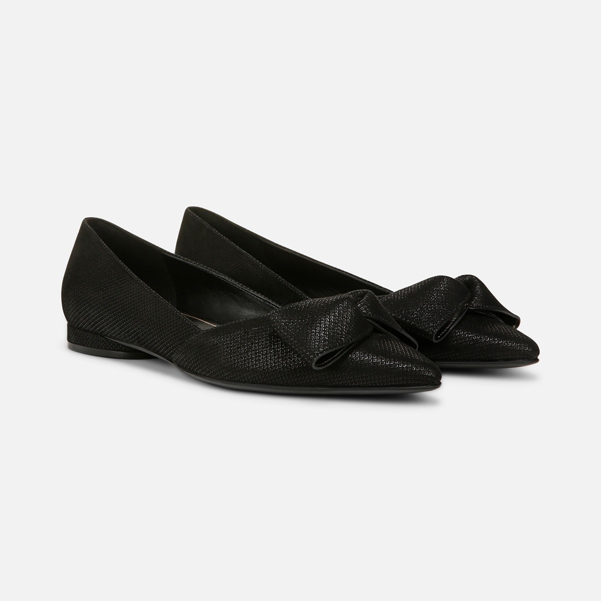naturalizer beige pumps