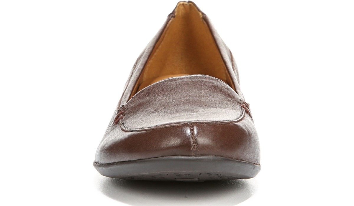 naturalizer saban flats