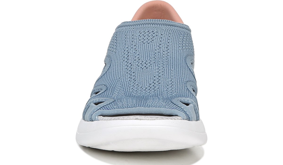 bzees resort wedge