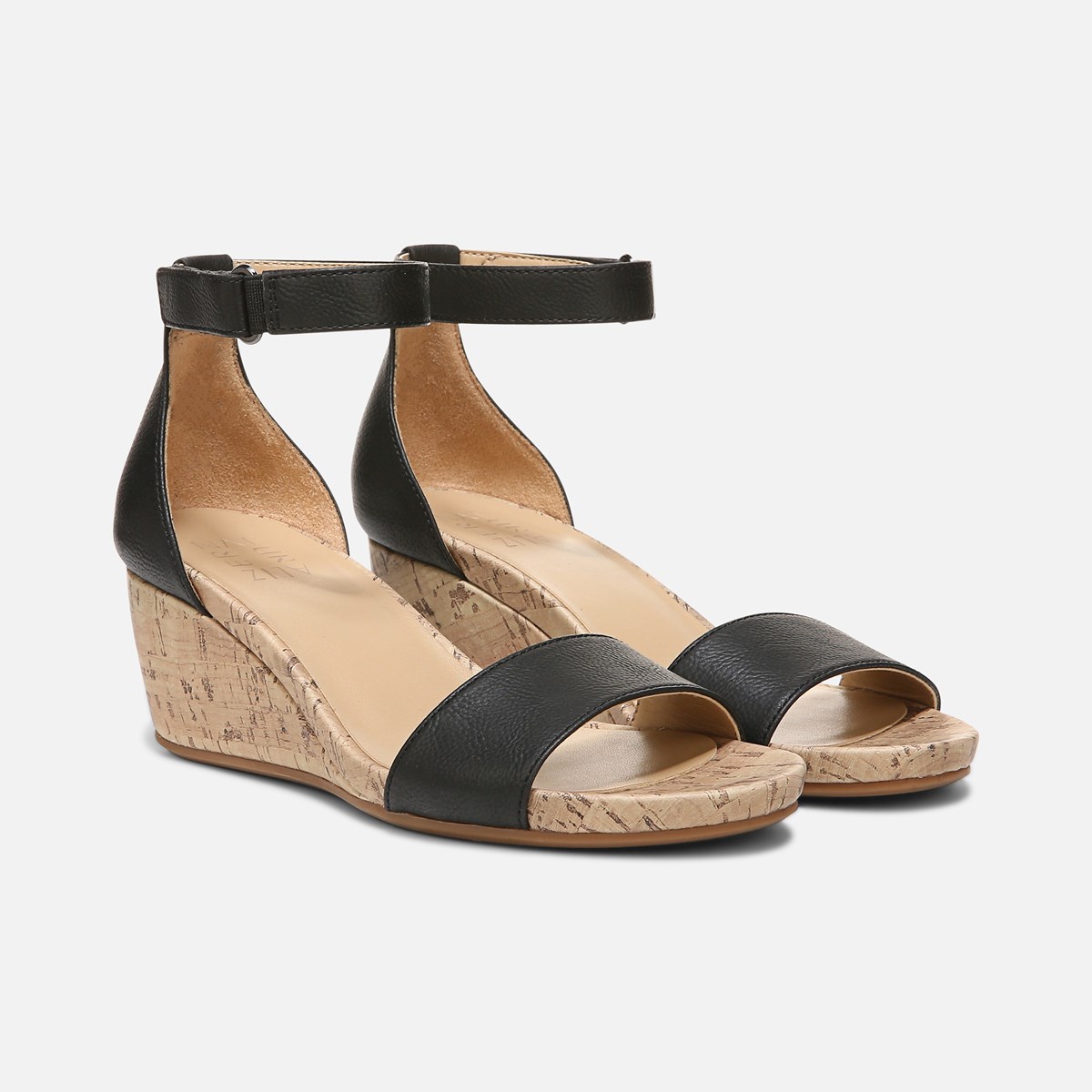 naturalizer women's sandals wide width