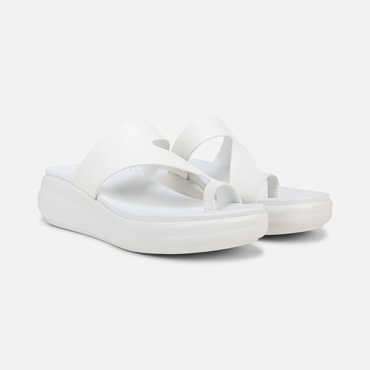 naturalizer slip on