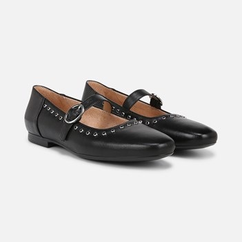 Naturalizer black flat shoes deals