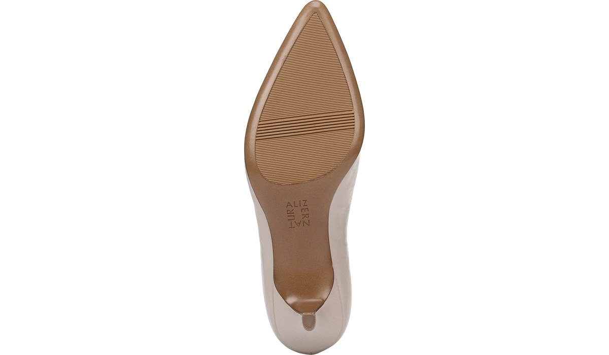 naturalizer beverly leather pumps