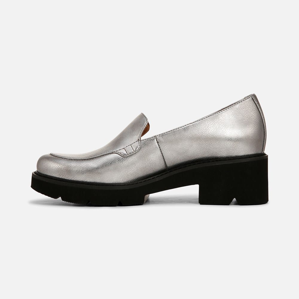 Naturalizer Cabaret Loafer | Womens Flats
