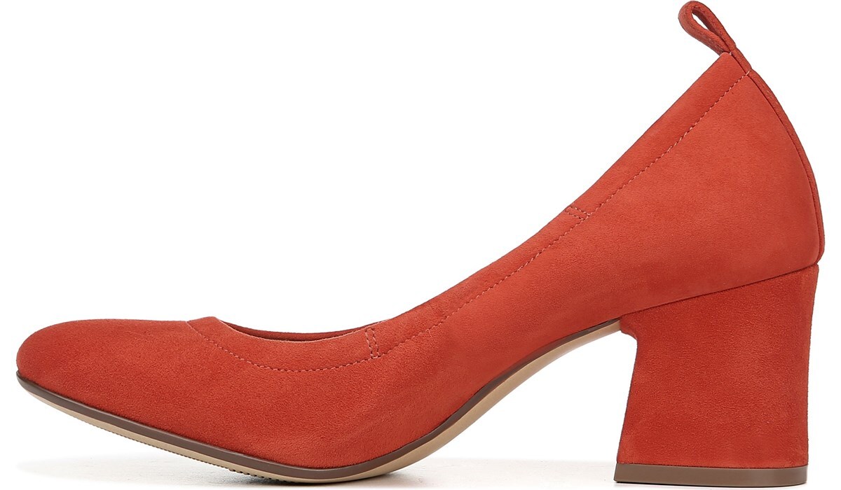 naturalizer dalee pump