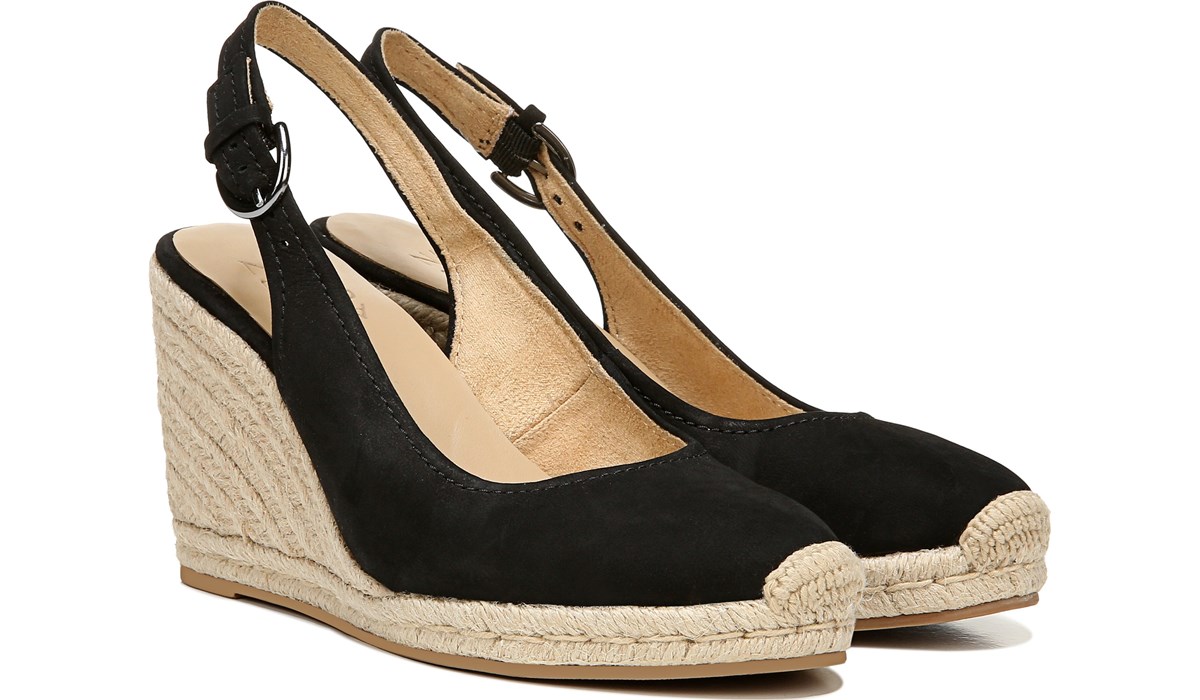 naturalizer suede shoes