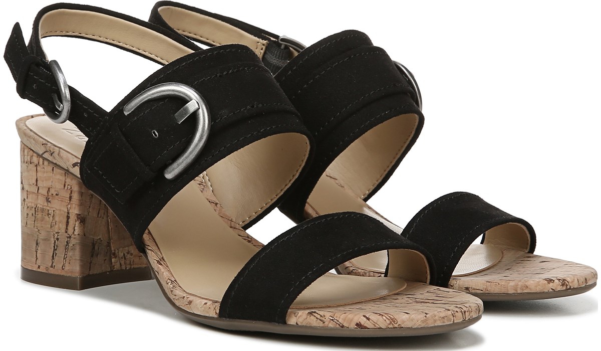 naturalizer beige sandals