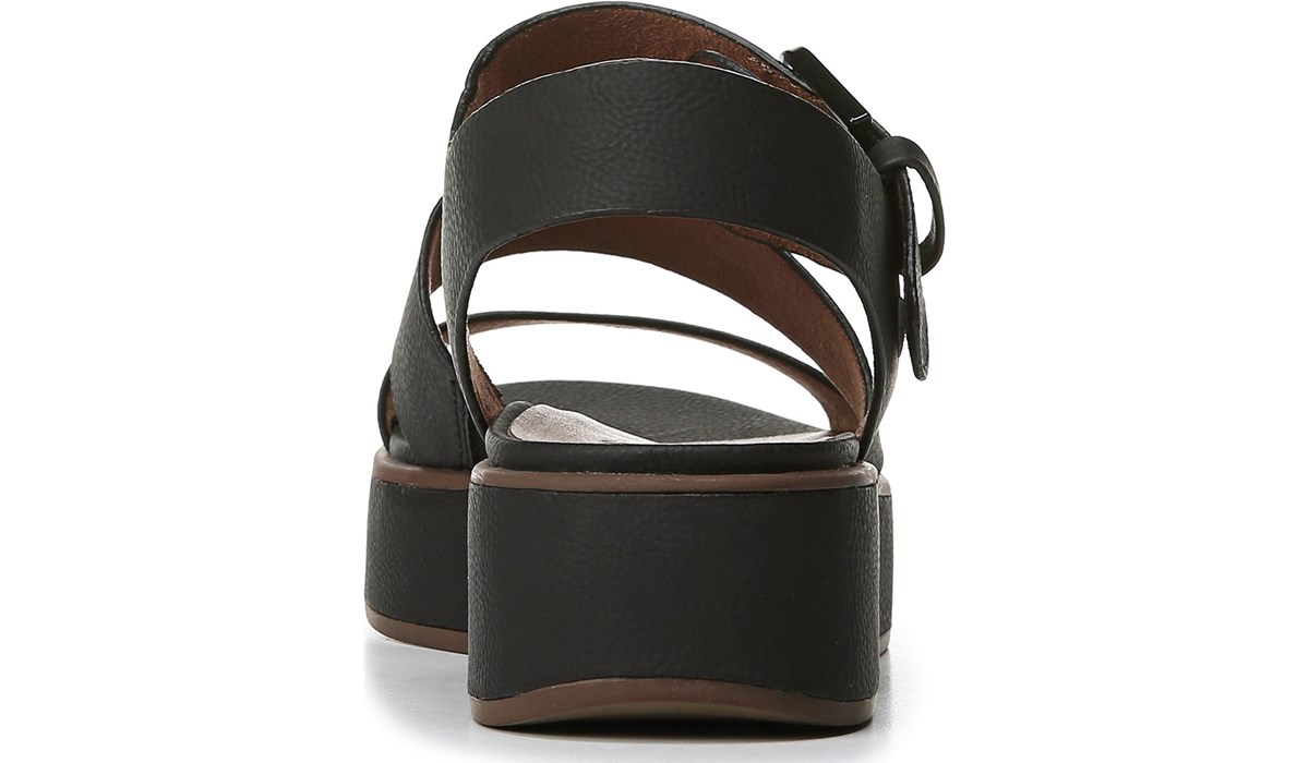 naturalizer brooke sandals