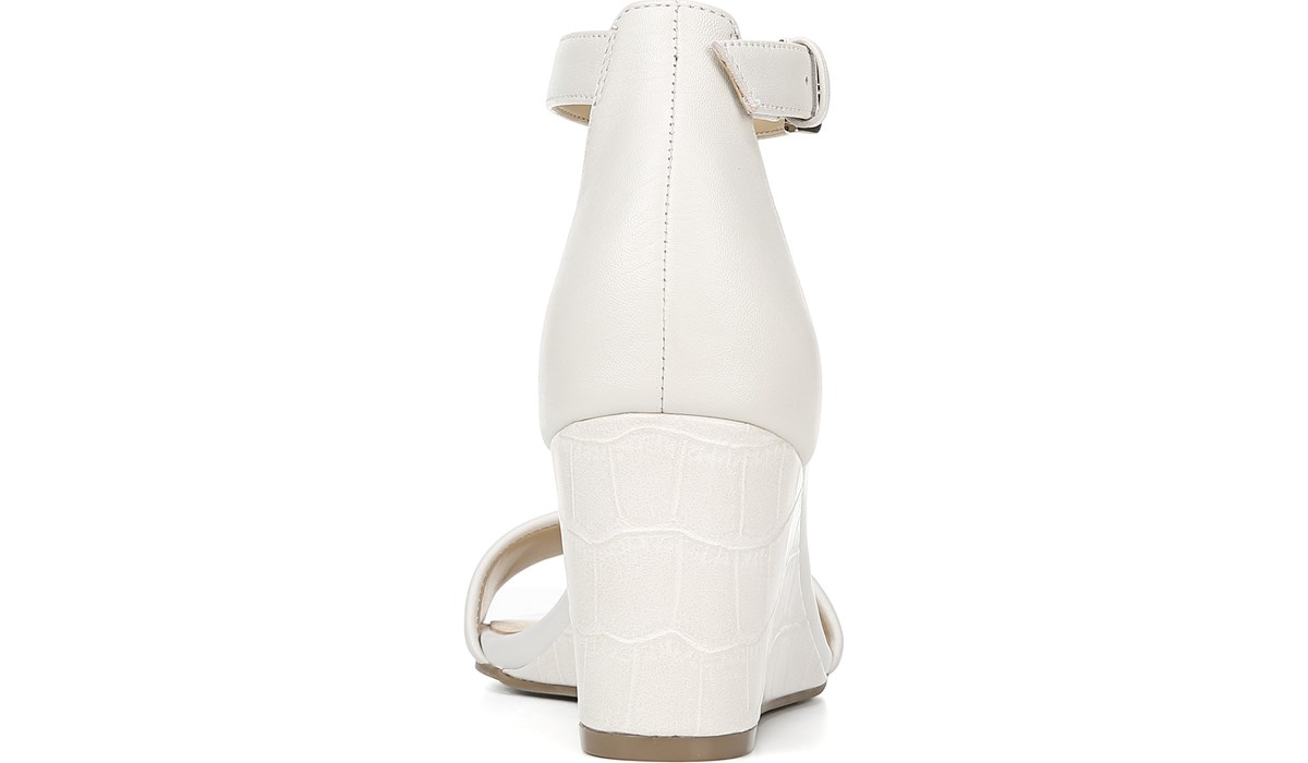 naturalizer leonora wedge sandal
