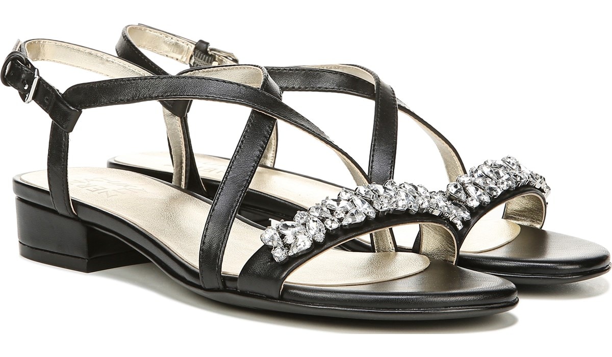 naturalizer low heel sandals