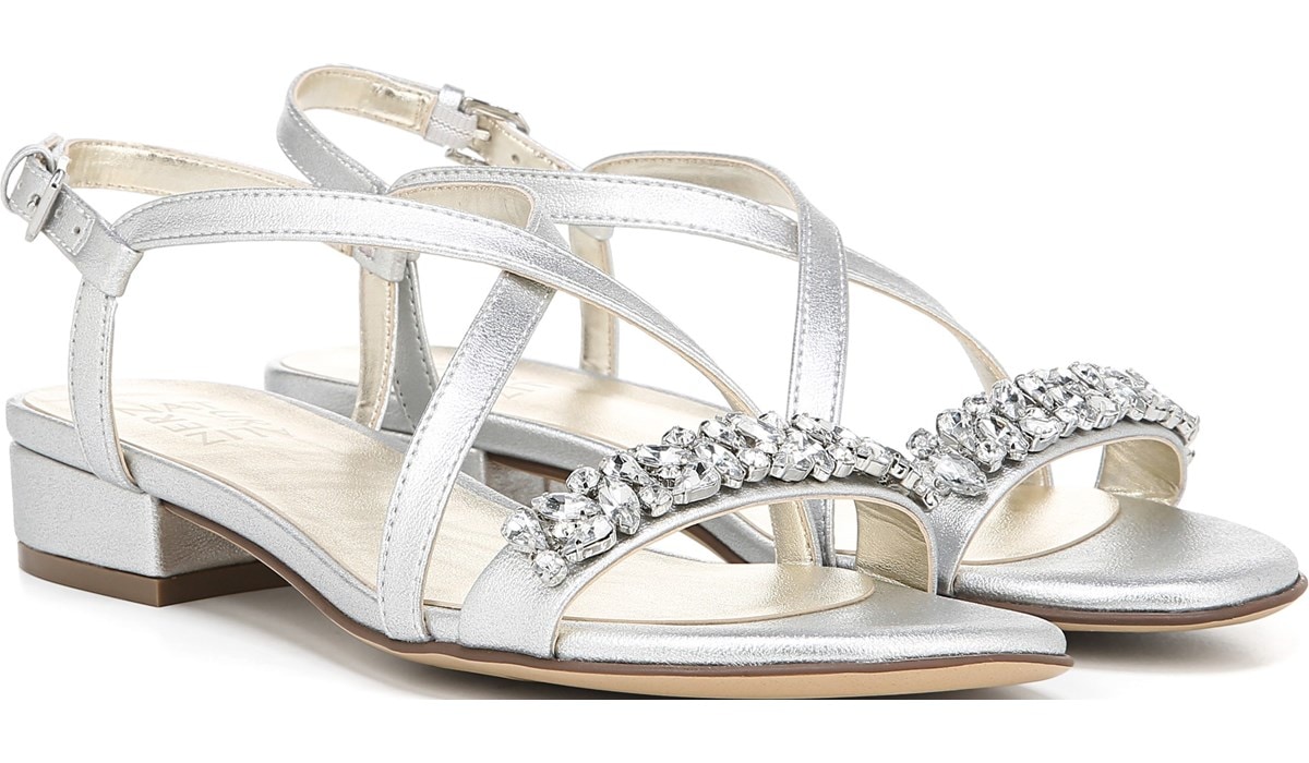 naturalizer low heels