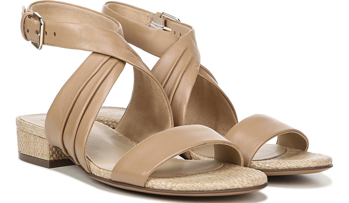 naturalizer beige sandals