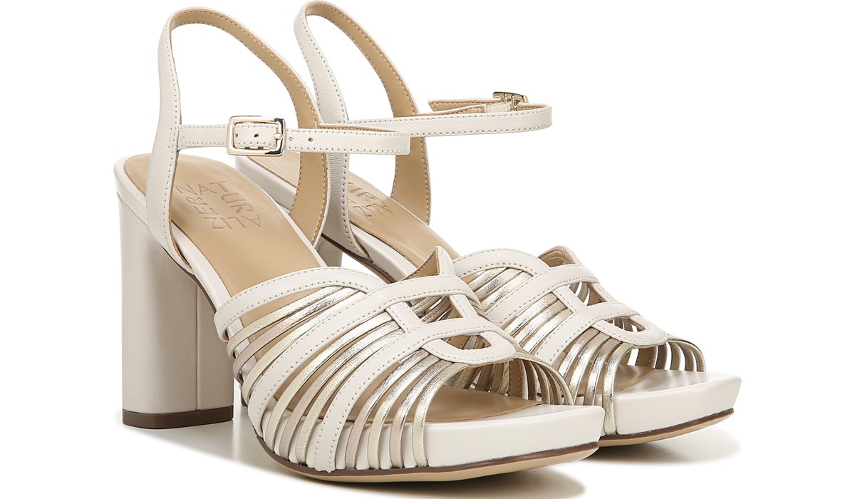naturalizer closed toe sandals