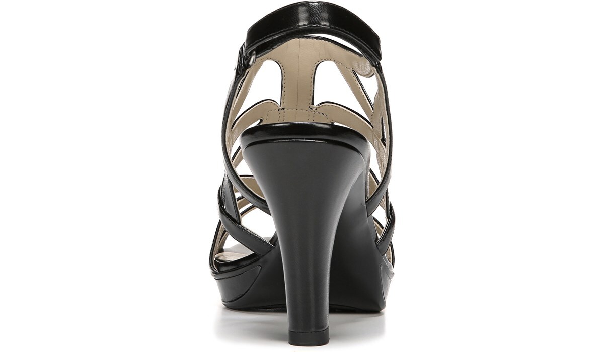 naturalizer danya strappy sandals