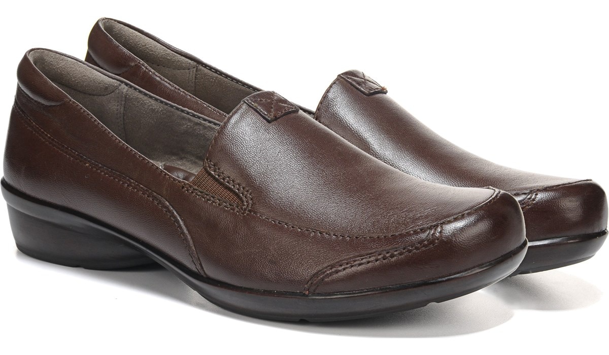 naturalizer channing loafer