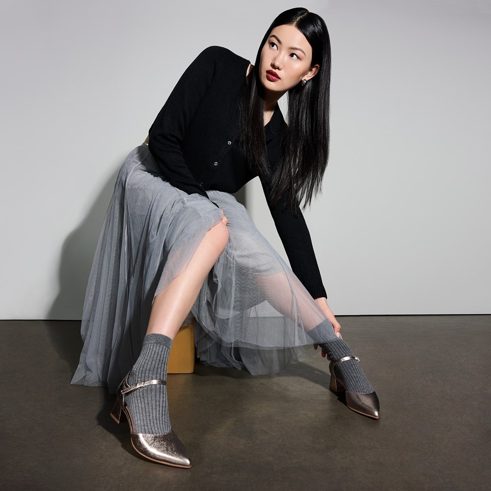 Naturalizer Maddox Strappy Pump Womens Heels