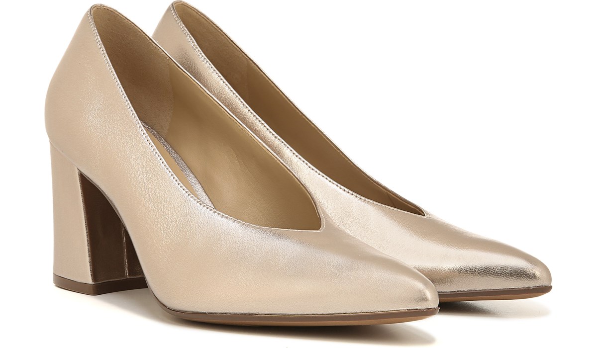 naturalizer leather pumps