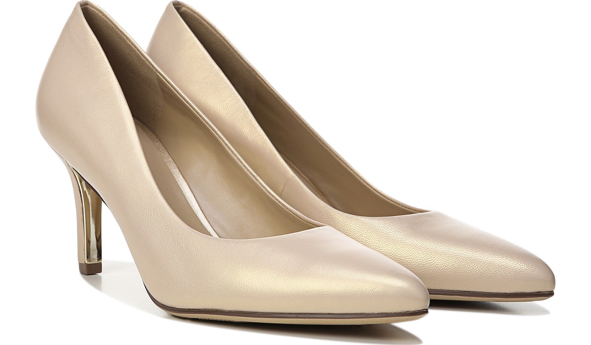 naturalizer natalie pump white