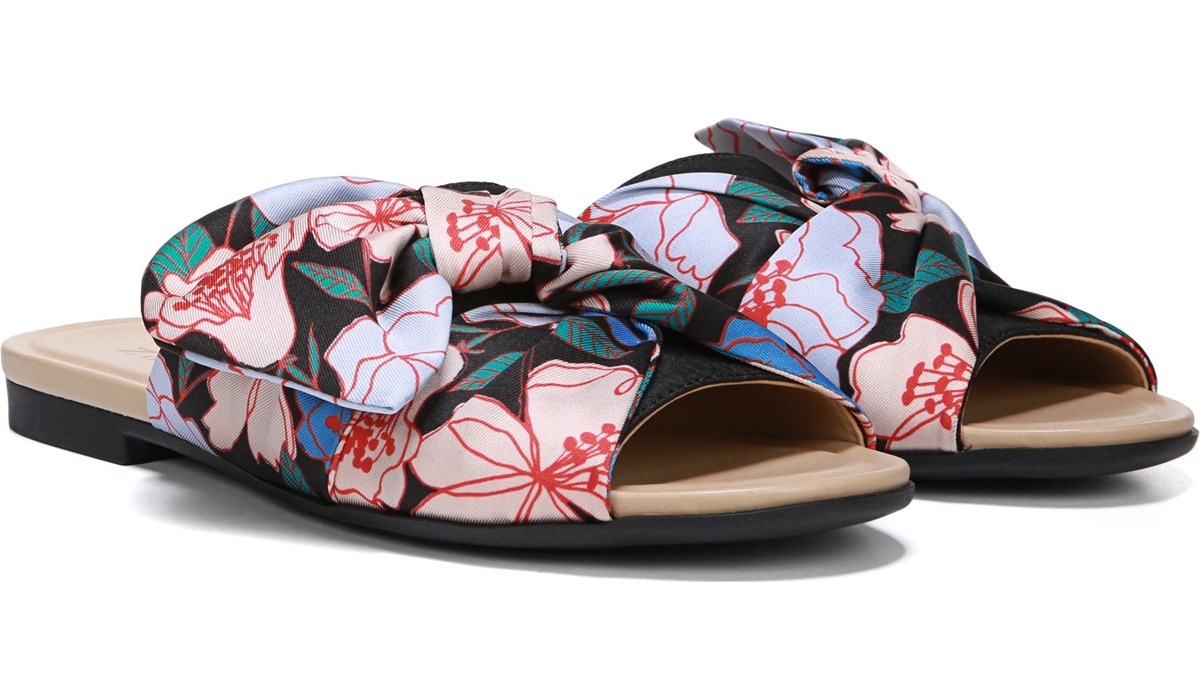 naturalizer floral sandals