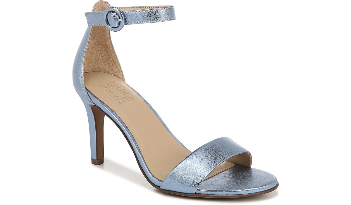 kinsley sandal naturalizer