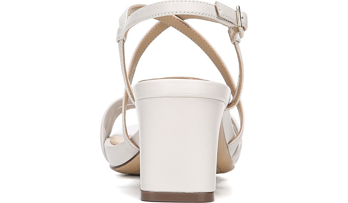 iris sandal naturalizer