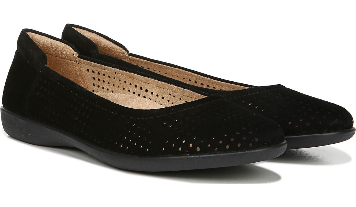 naturalizer flexy black flat