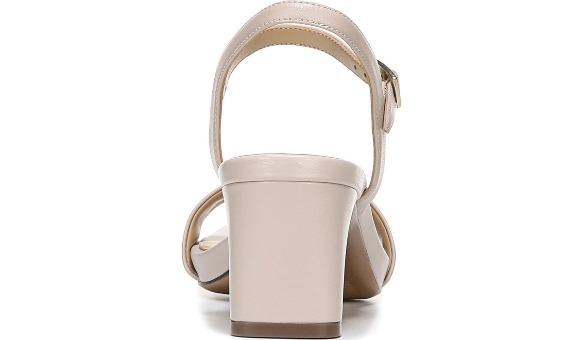 naturalizer ivy quarter strap sandal