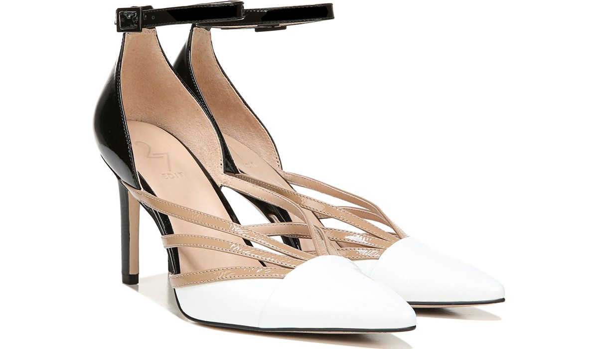 naturalizer black patent leather pumps