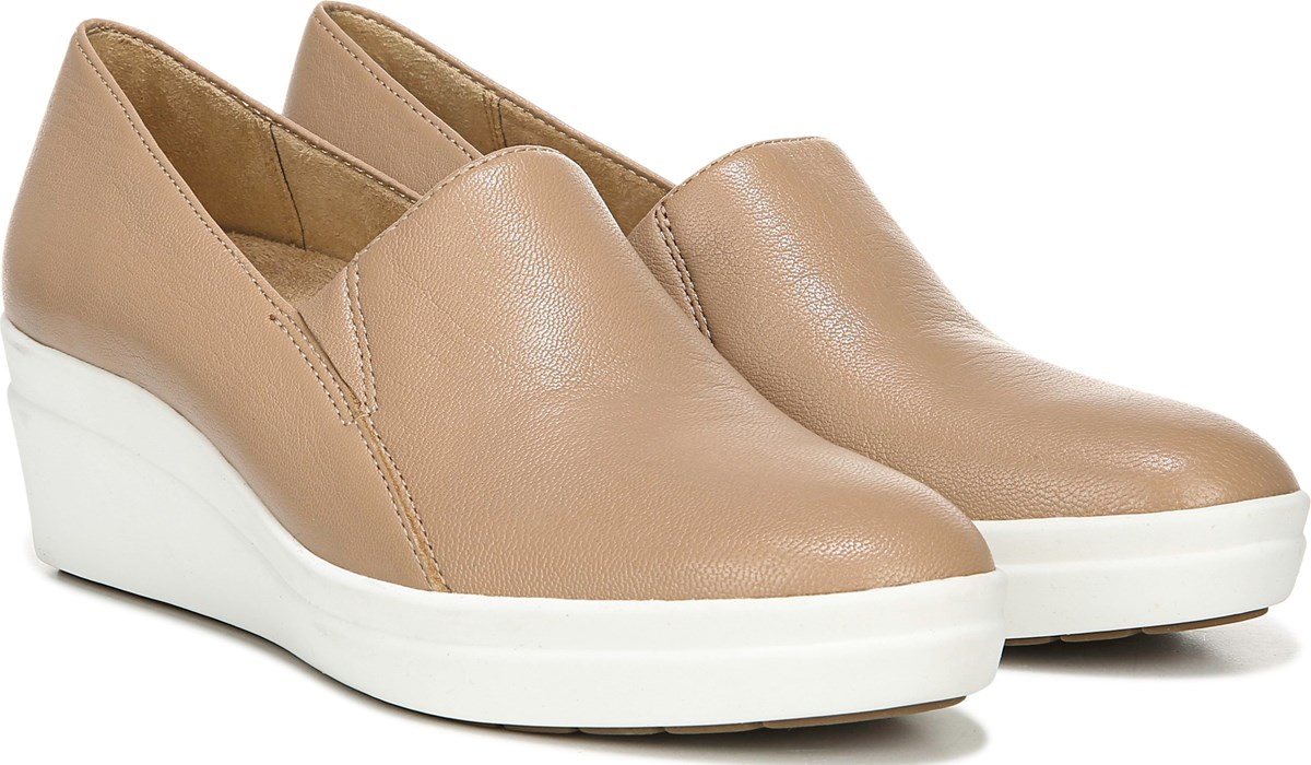 naturalizer leather sneakers