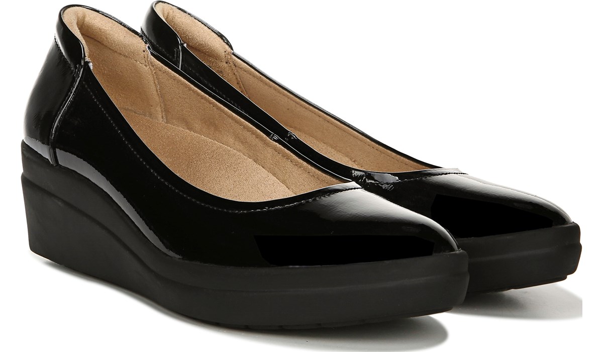 Buy > naturalizer wedge pumps > in stock