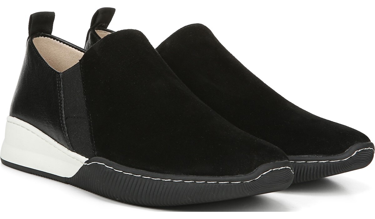 naturalizer canvas shoes
