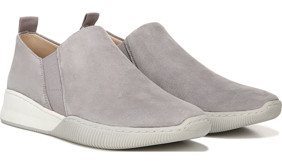 naturalizer slip on