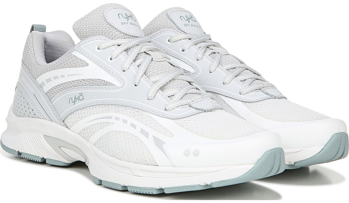 naturalizer running shoes