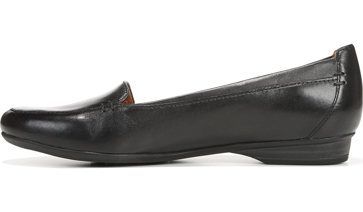 naturalizer saban loafer