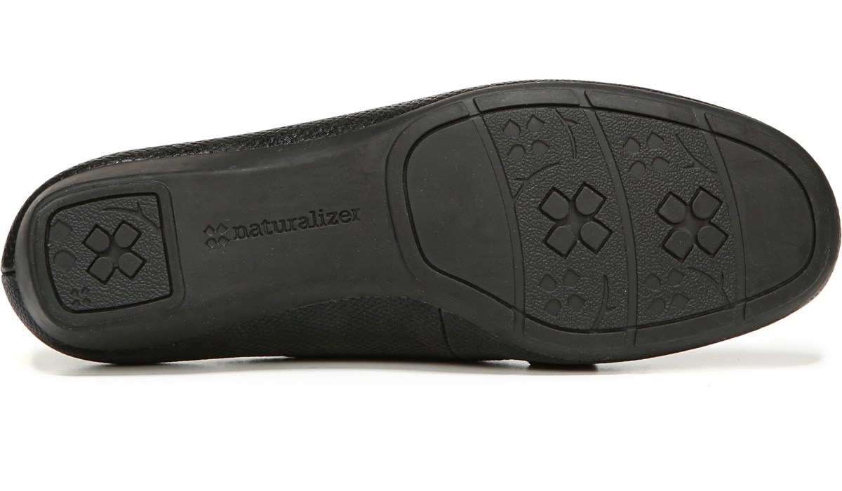 naturalizer gisella bootie