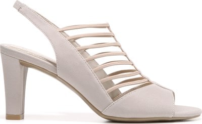 naturalizer tanger outlet