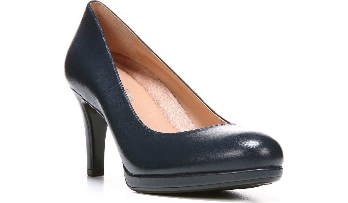 naturalizers michelle pump